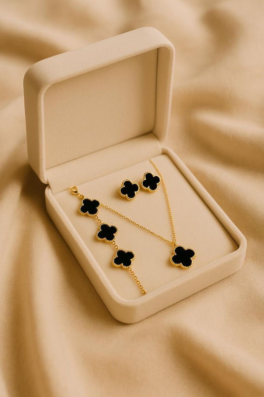 Midnight Clover Gold Jewelry Set